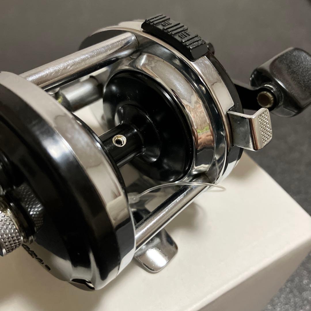 【昭和レトロ レア】Daiwa ミリオネア2000C オールドリール