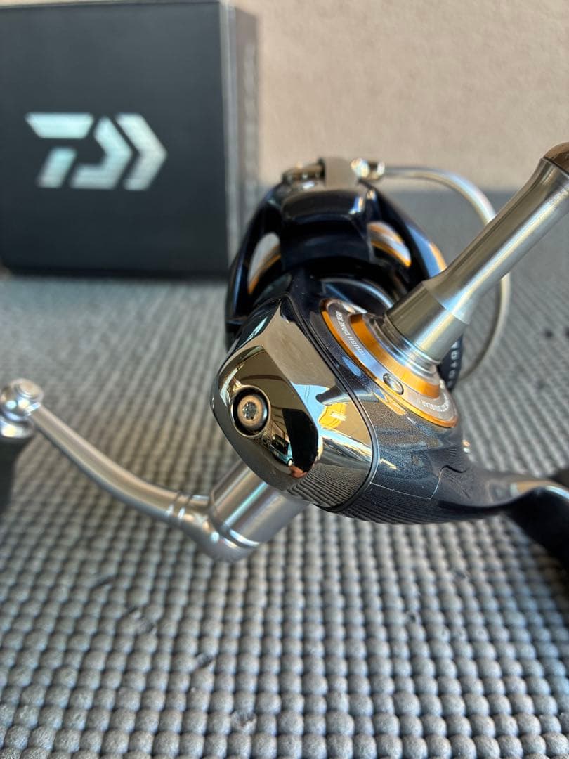 Daiwa 10セルテート　2500R スピニングリール