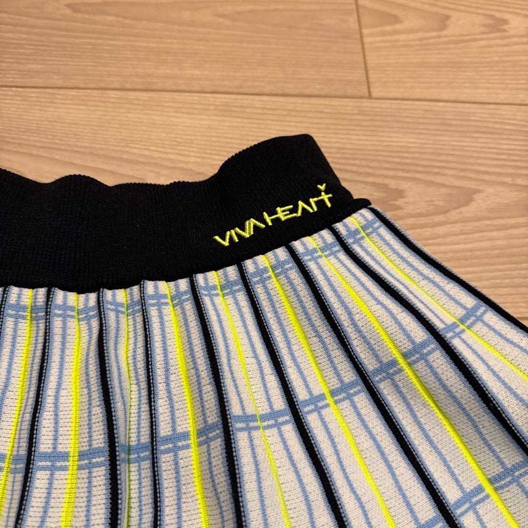 VIVAHEAT チェック柄フレアスカート