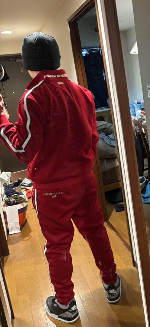 KITH 赤 ジャージ　セットアップ　bergdorf goodman ゴールド