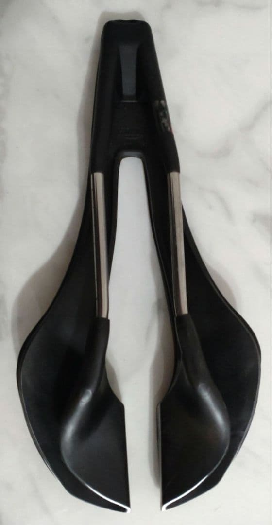 Selle Italia SP-01 ブラック サドル
