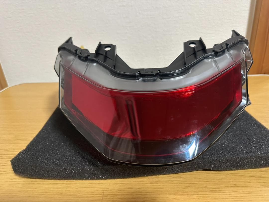 ホンダ　PCX150純正　新品テールランプ JF81
