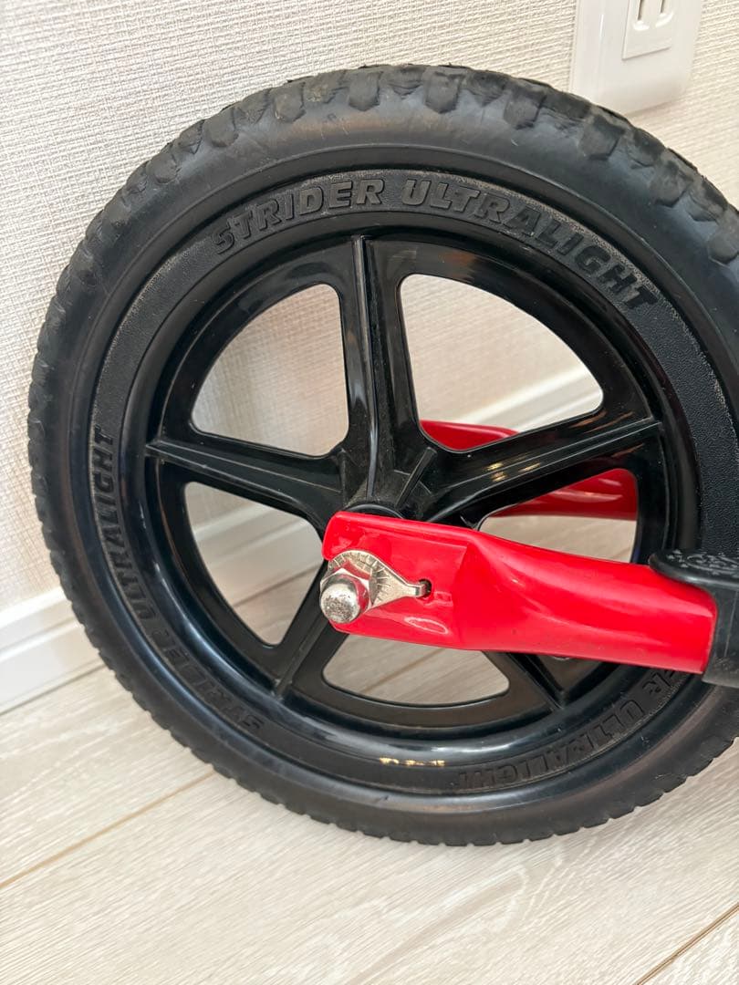 STRIDER バランスバイク レッド 12インチ　ストライダースポーツモデル