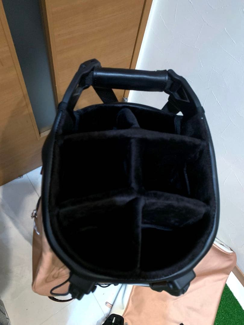 美品　希少カラー　ベゼル　キャディバッグ　VESSEL プレイヤー 3.0