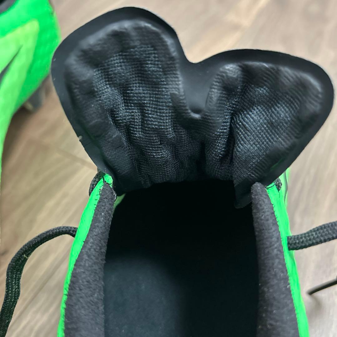 Nike サッカースパイク HYPERVENOM 選手実使用