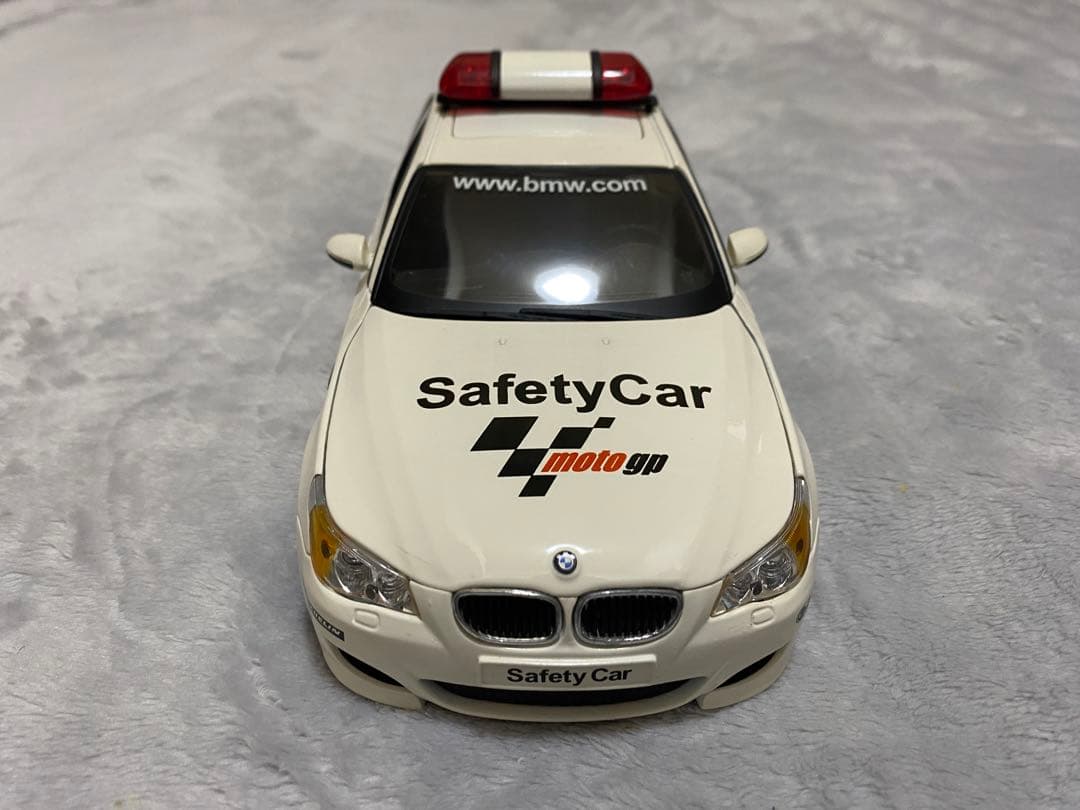 ミニカー Maisto  M5 Safety Car 1/18