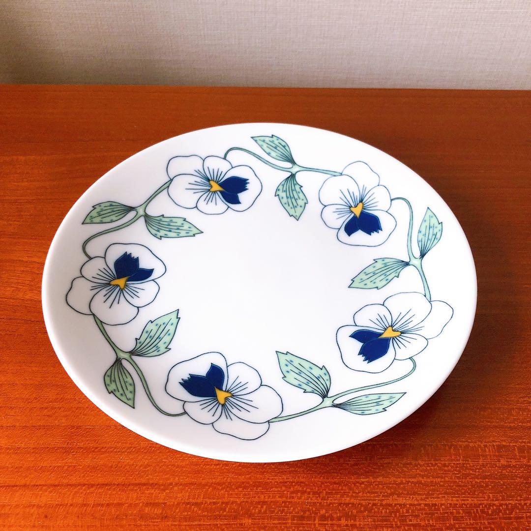 ②　sylvia(シルヴィア・シルビア)　ケーキ皿17.5cm