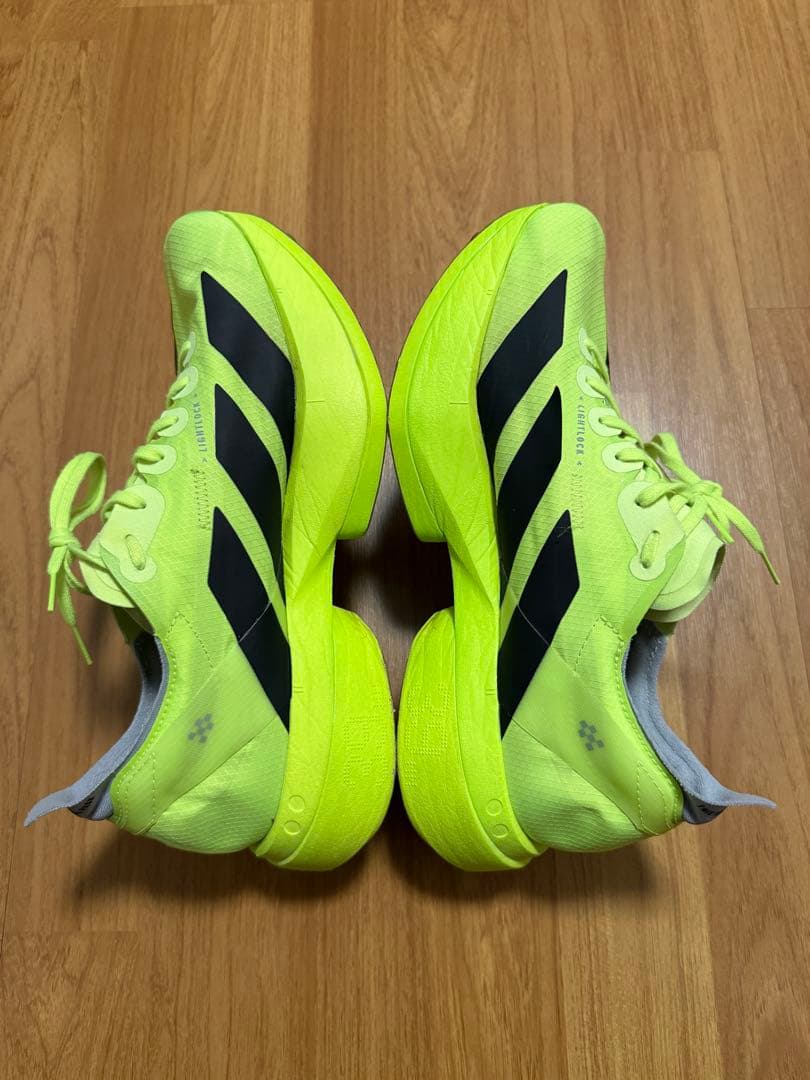 アディオスプロ4 サイズ25.5cm