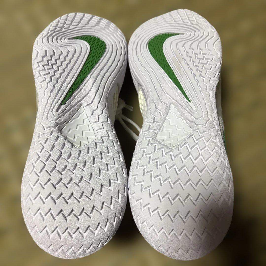 値下げ【ナダル】Nike テニスシューズ ホワイト/グリーン　25cm