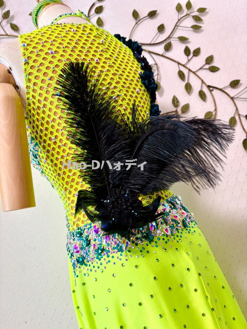 新品★ラテンドレス★M★社交ダンス★ショッキングカラー★黄緑★競技会★パーティー