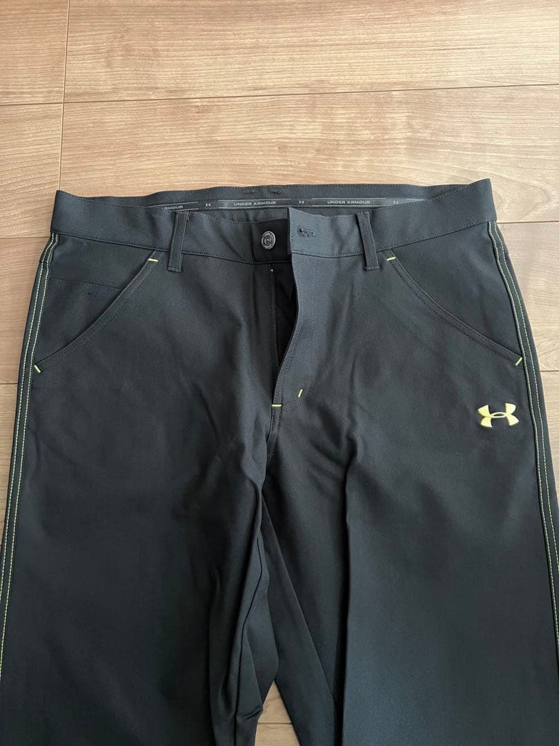 Under Armour ゴルフ ブラックパンツ ストレッチ素材