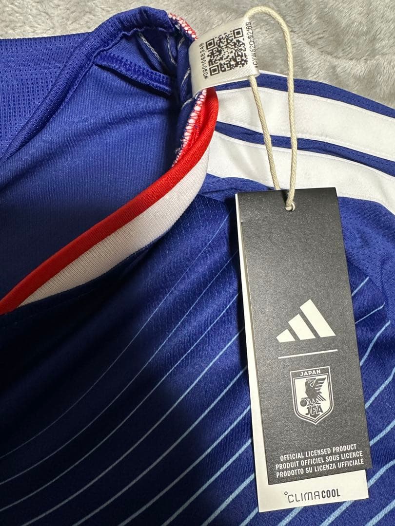 ハ*チ様 【新品タグ付】サッカー 日本代表 2026 ホーム ユニフォーム L