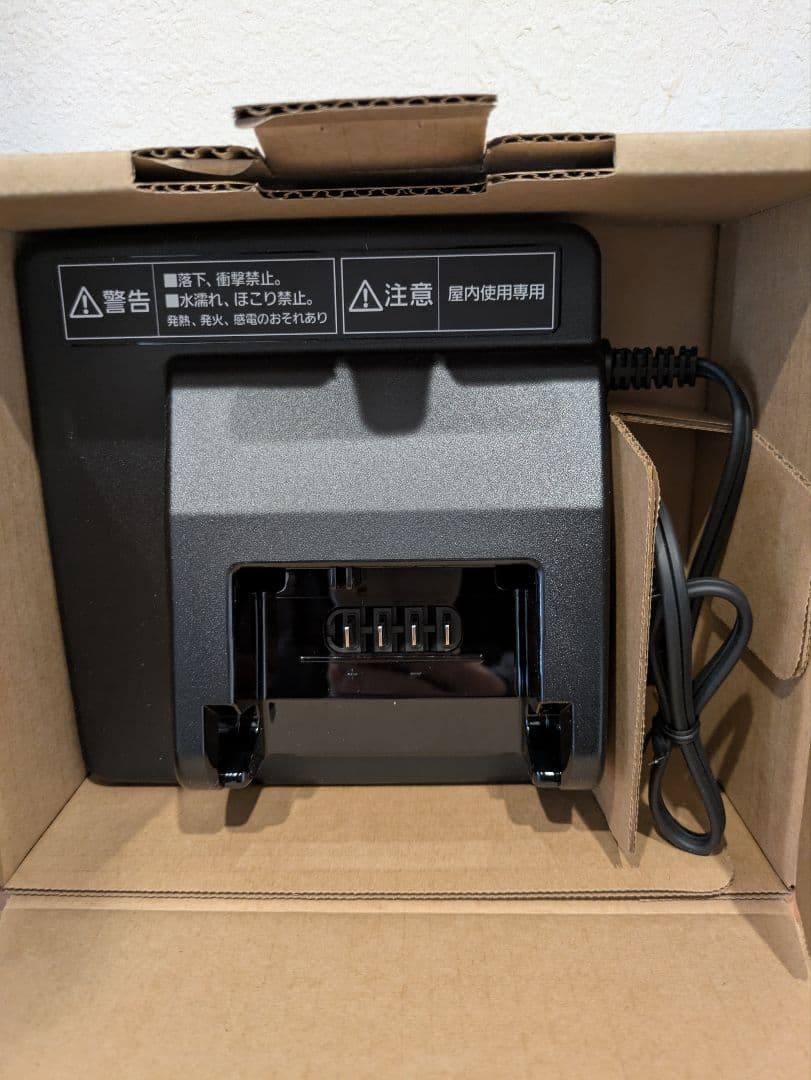 【純正 新品未使用】Panasonic 自転車バッテリー充電器 NKJ074Z