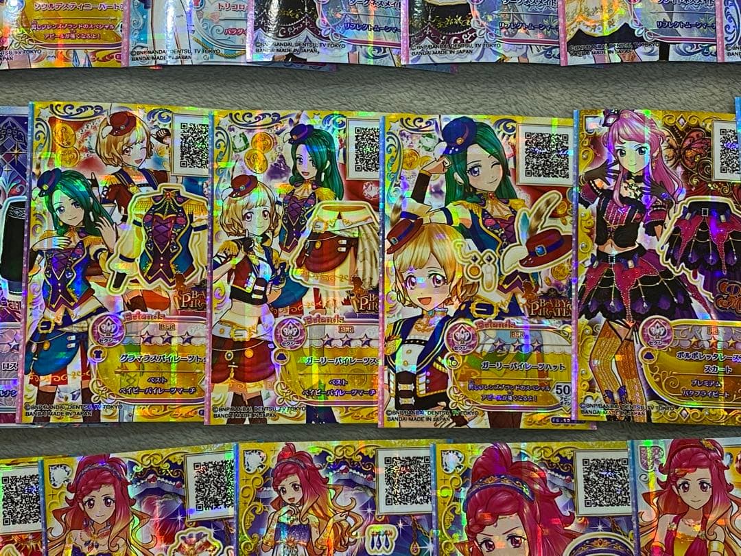 アイカツフレンズ　170枚以上　まとめ売り　レアカード多数