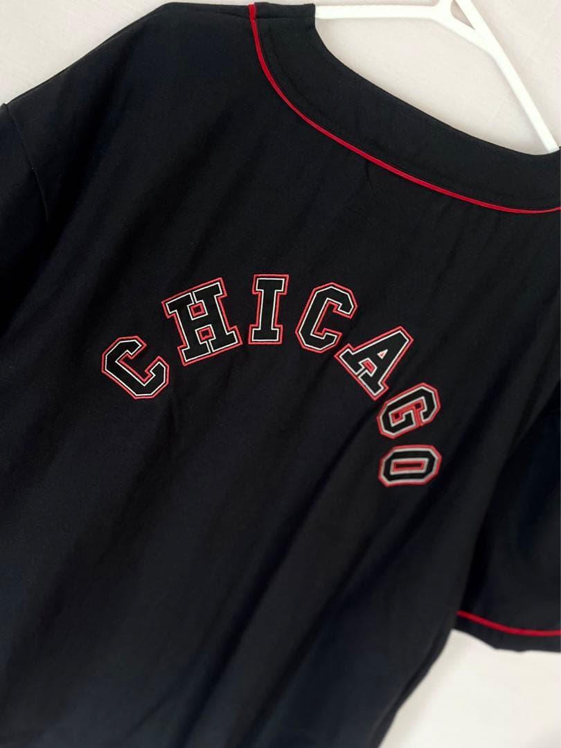 ☆新品☆M CHICAGO BULLS 半袖 NBA バスケ　ユニフォーム　海外
