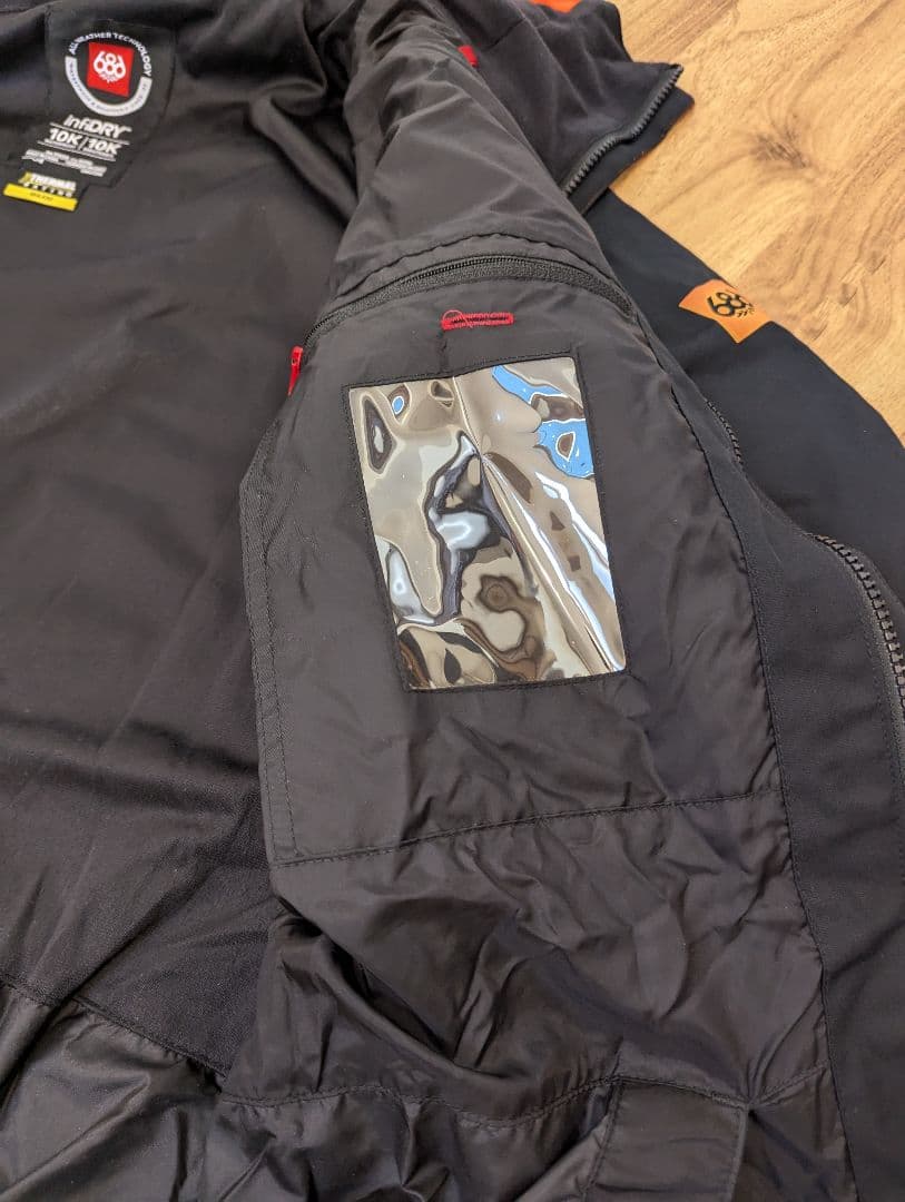 限定180着 686 JAPAN LIMITED FOUNDATION JKT