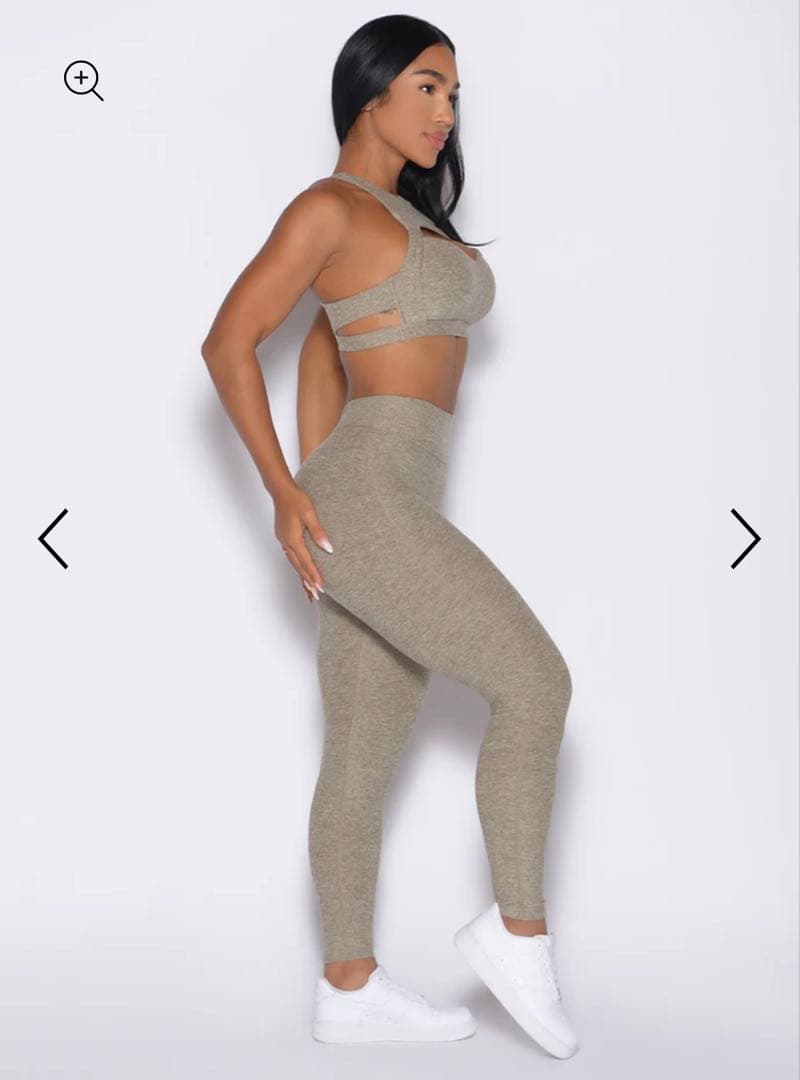 Bombshell Sportswear ボムシェル　新作　トップス
