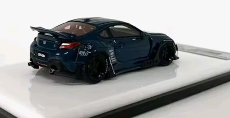 TOYOTA GR86 1/64 ミニカー