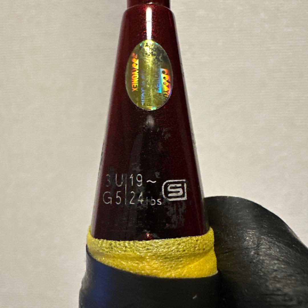 ARC SABER 10 バドミントンラケット レッド