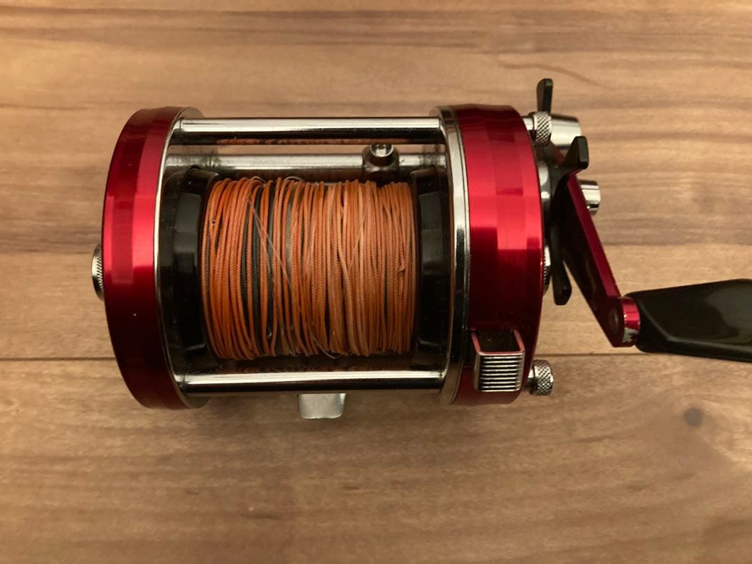 アブ　ABU7000 レッドコア巻き　トローリング用　ビワマス
