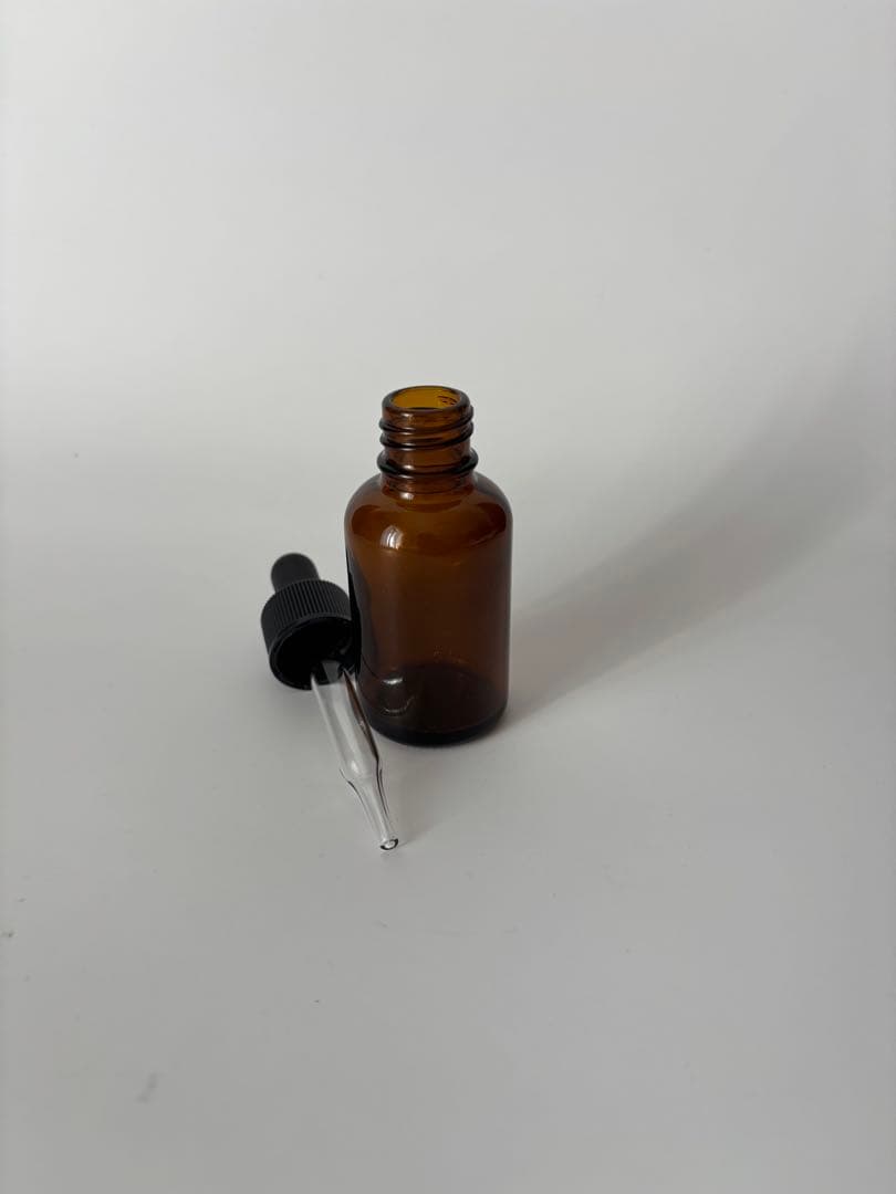 30ml×138個　茶色ガラス瓶 スポイトキャップ付き