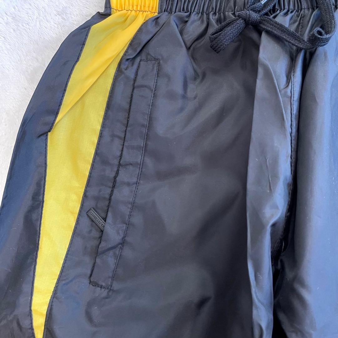 新品　ＵＭＢＲＯ　アンブロ　長袖　ピステ　ウィンドブレーカー　黒　上下セット　Ｍ