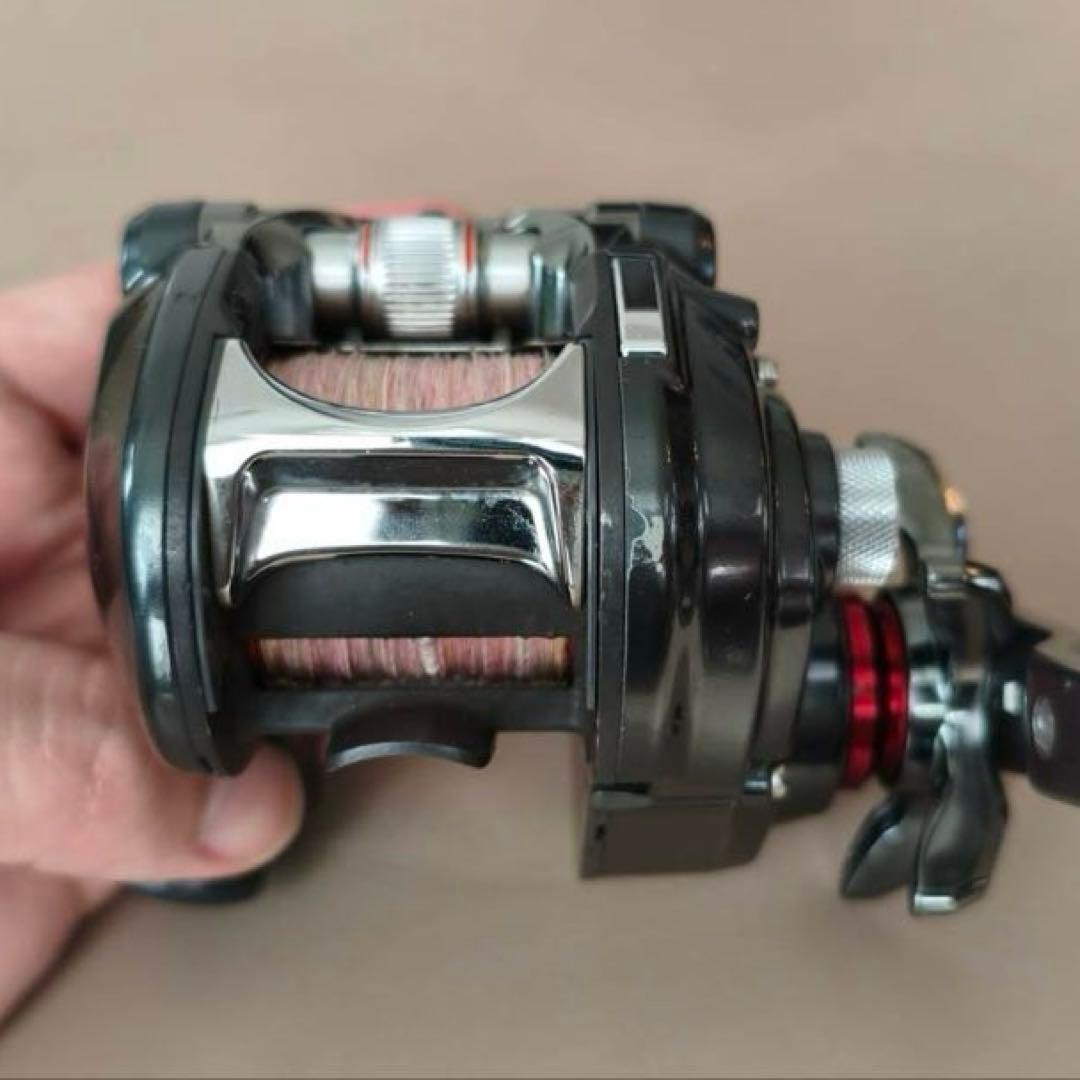 【美品】DAIWA SEABORG 200J 電動リール