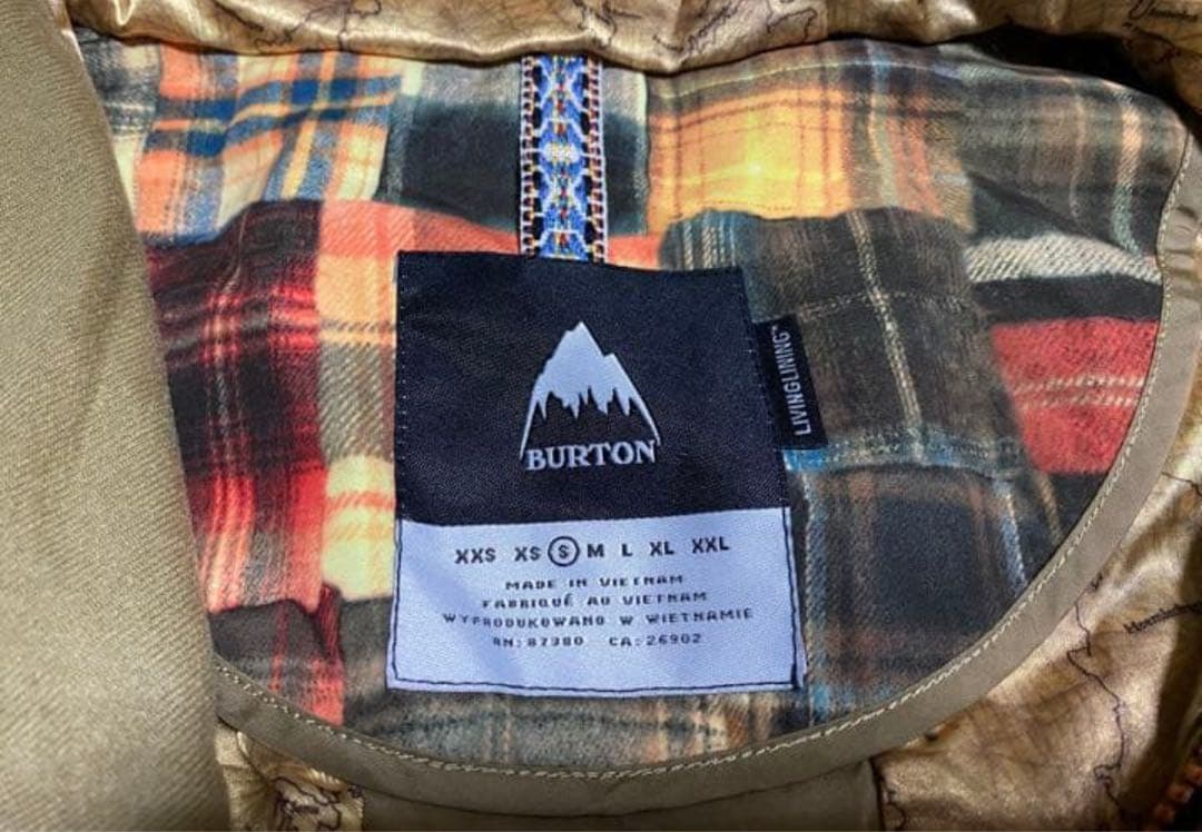 美品　BURTON スノボ　スノージャケット　レディース　バートン　Sサイズ