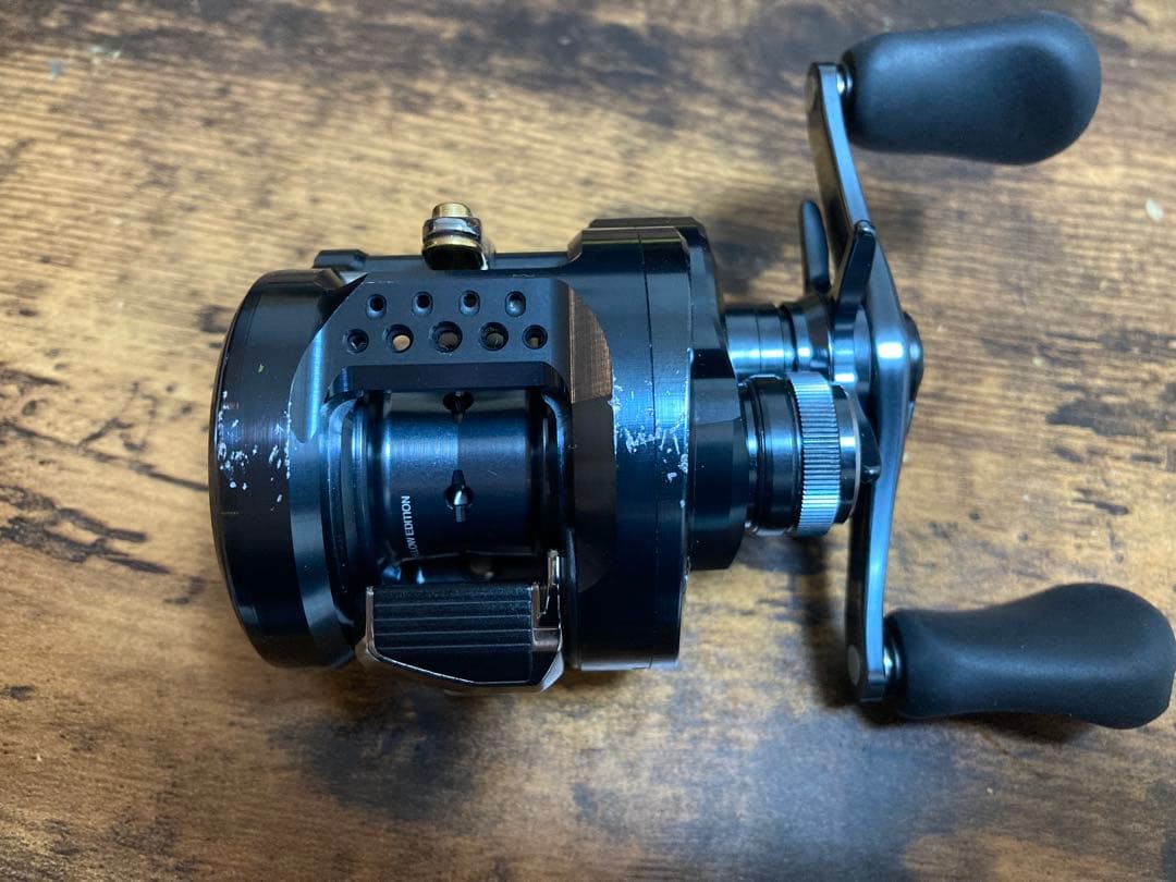 シマノ　カルカッタコンクエストシャローエディション30HG