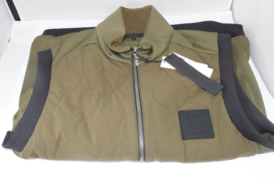 新品☆ダンスウィズドラゴン ドライ&フリーモーションキルト ベスト☆カーキ☆XL
