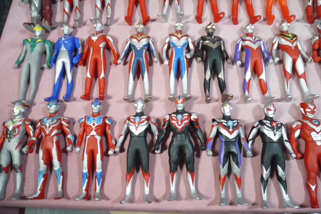 ウルトラヒーローシリーズ500　ウルトラ怪獣シリーズ500　ソフビ75体
