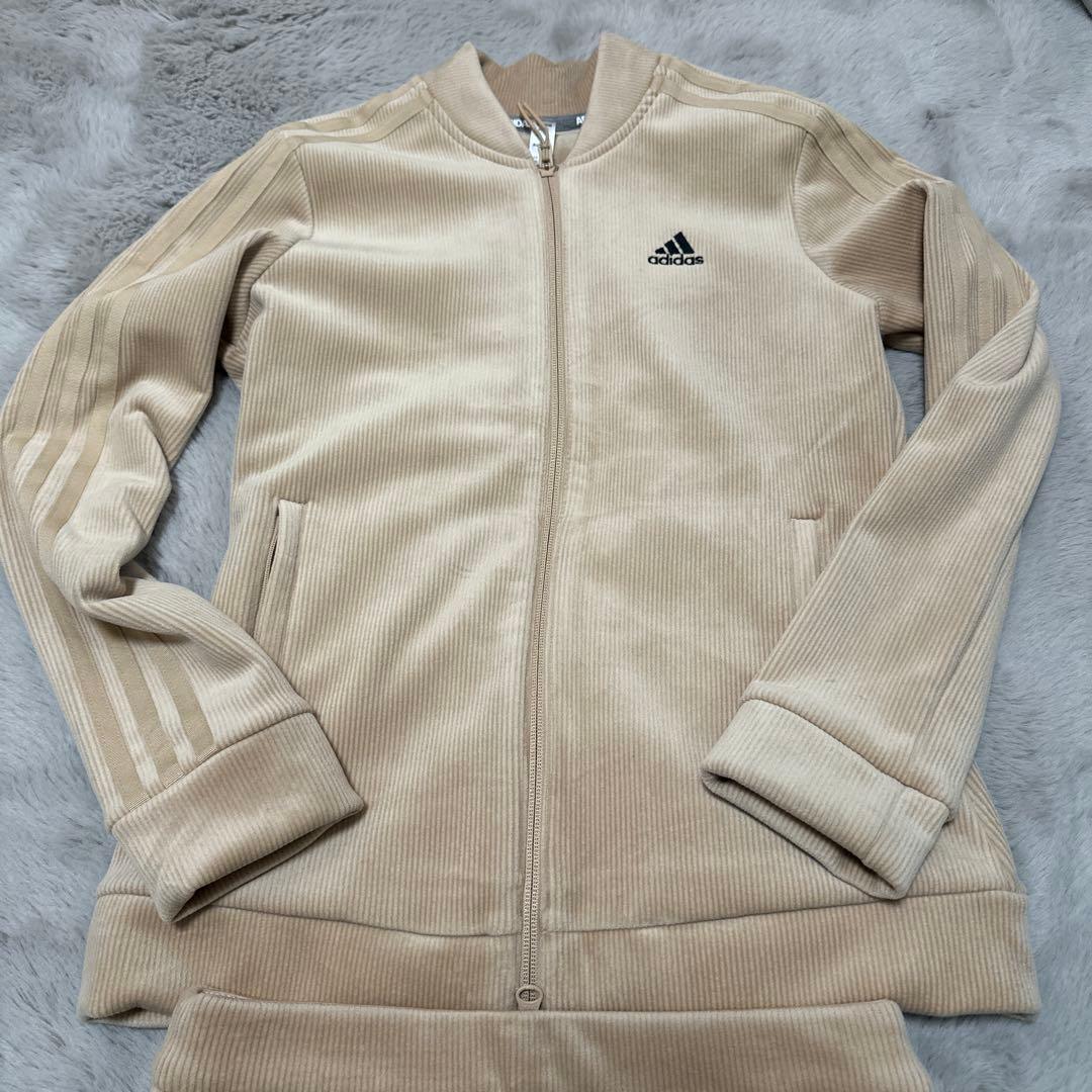 adidas ベージュ コーデュロイ セット