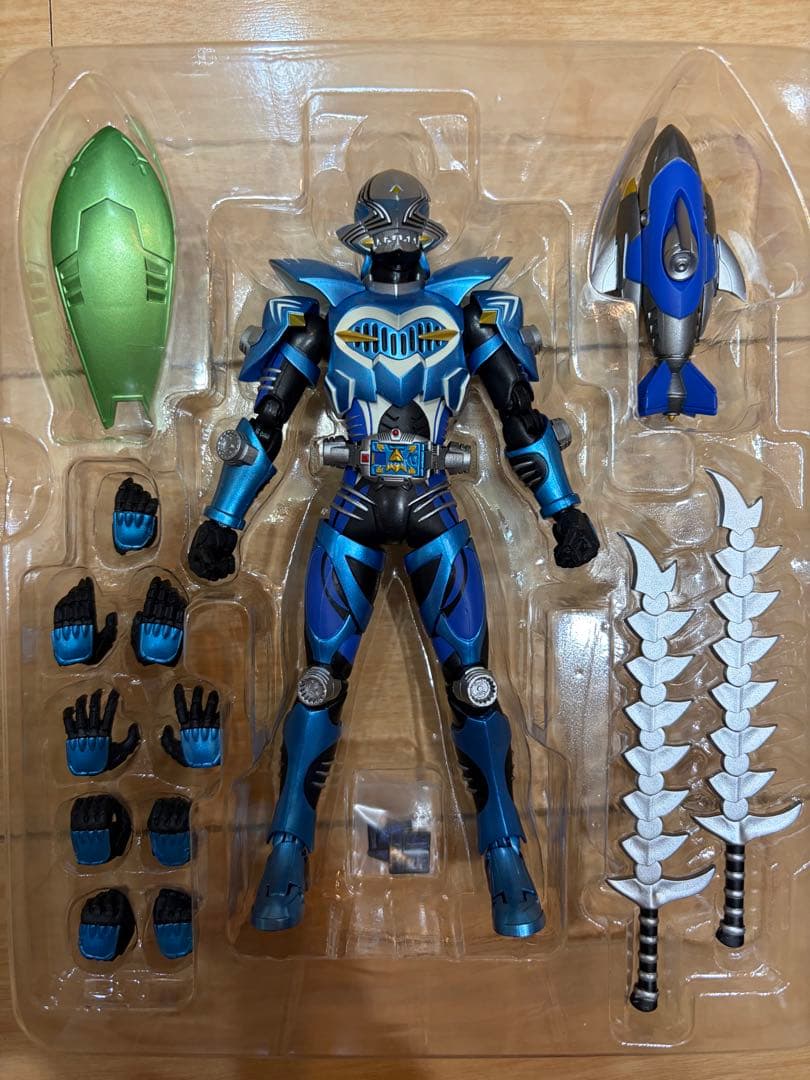 フィギュアーツ　仮面ライダーアビス