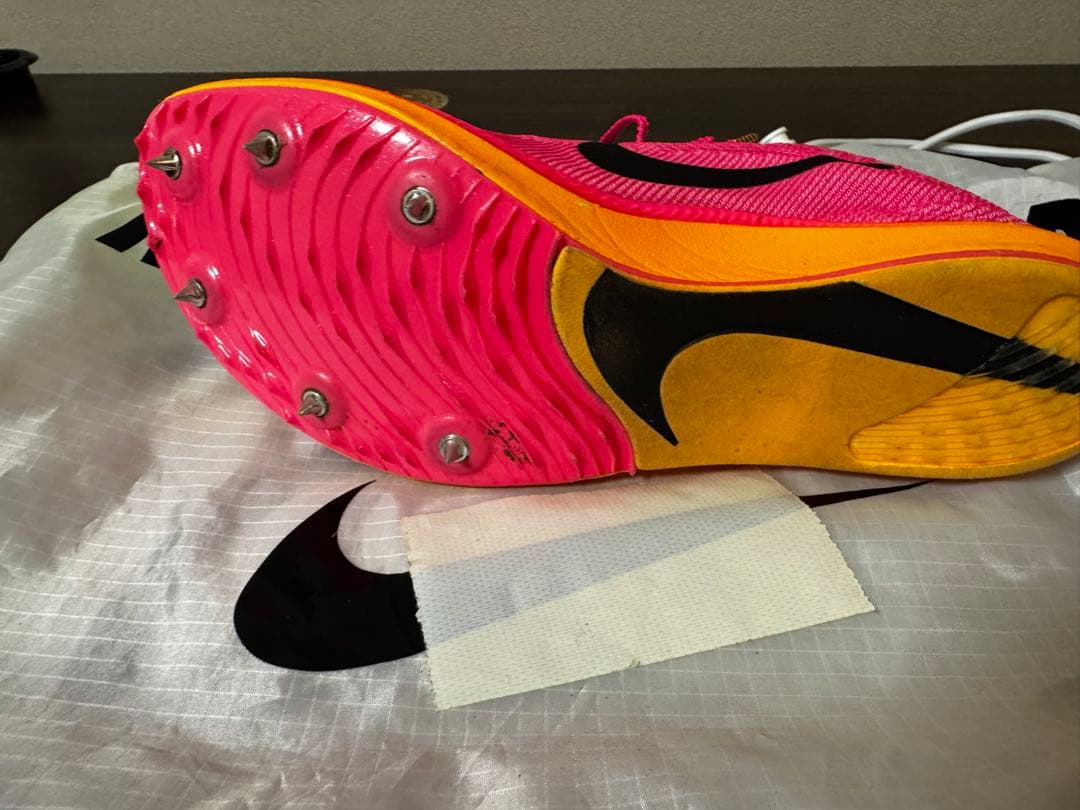 Nike 陸上競技用スパイク ピンク　ニードルピン付き　袋付き　レンチ付き