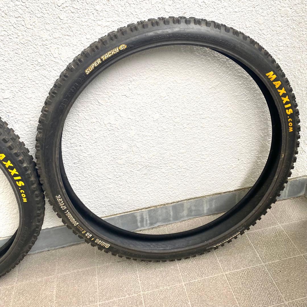 MAXXIS Super Tacky Minion DHF 26×2.35