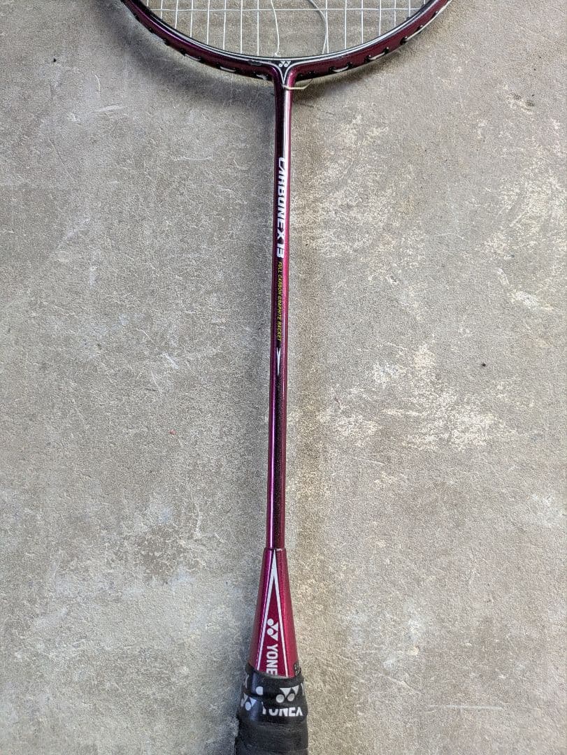 YONEX バドミントンラケット 赤