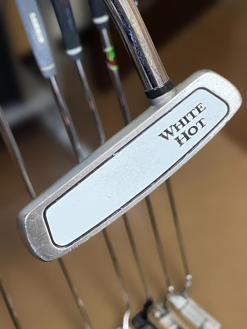 名器 ODYSSEY WHITE HOT #5 33インチ 純正カバー付