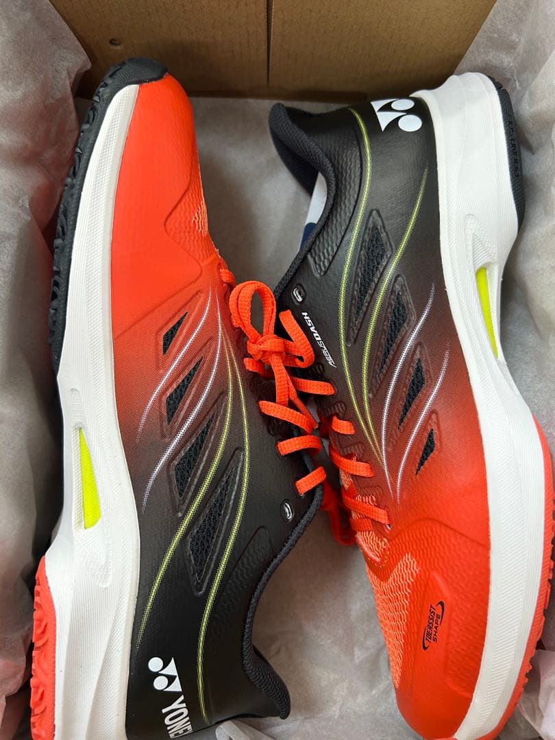 25.0㎝　エアラスダッシュ/674　新品未使用　YONEX　テニスシューズ