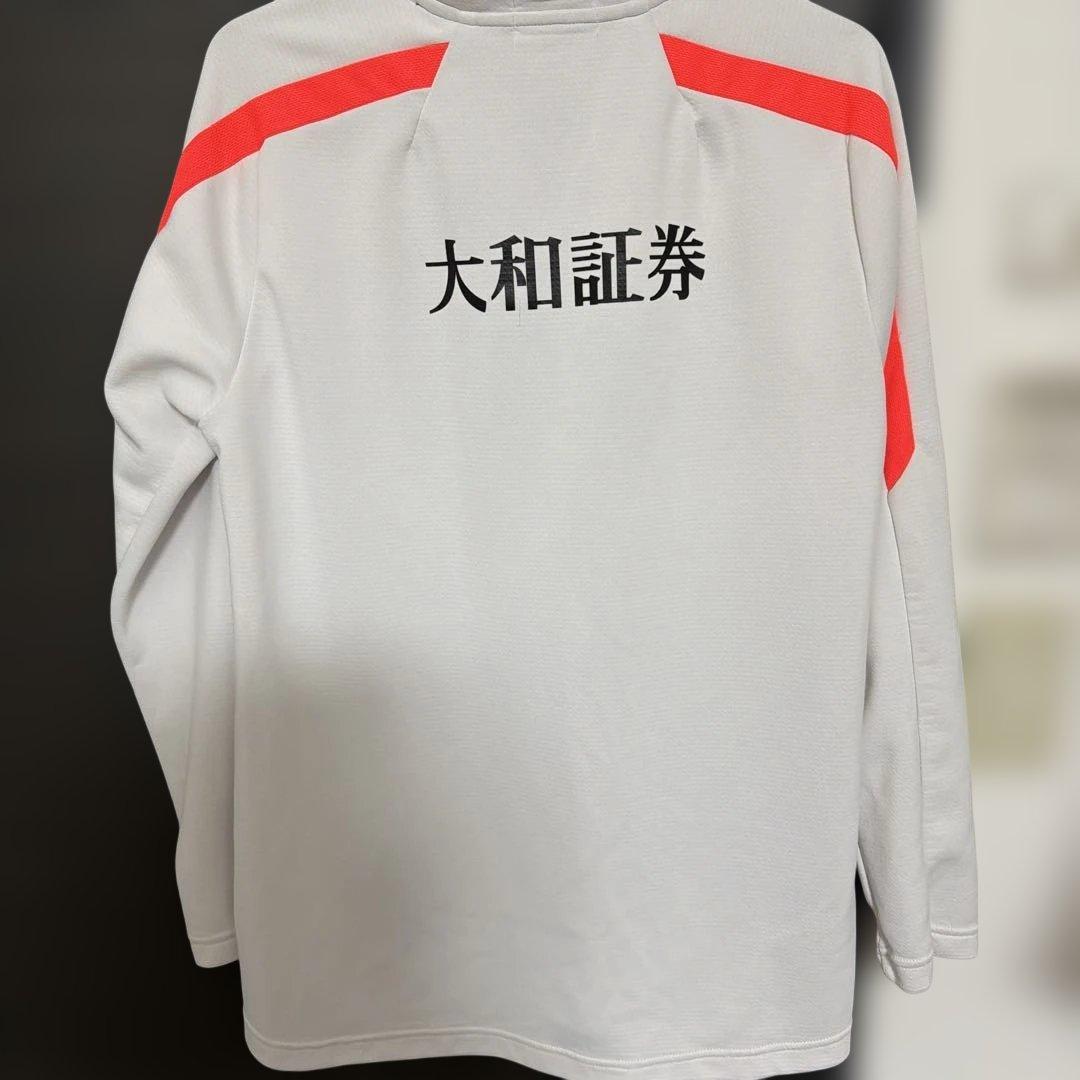 ヴィッセル神戸 練習着 白