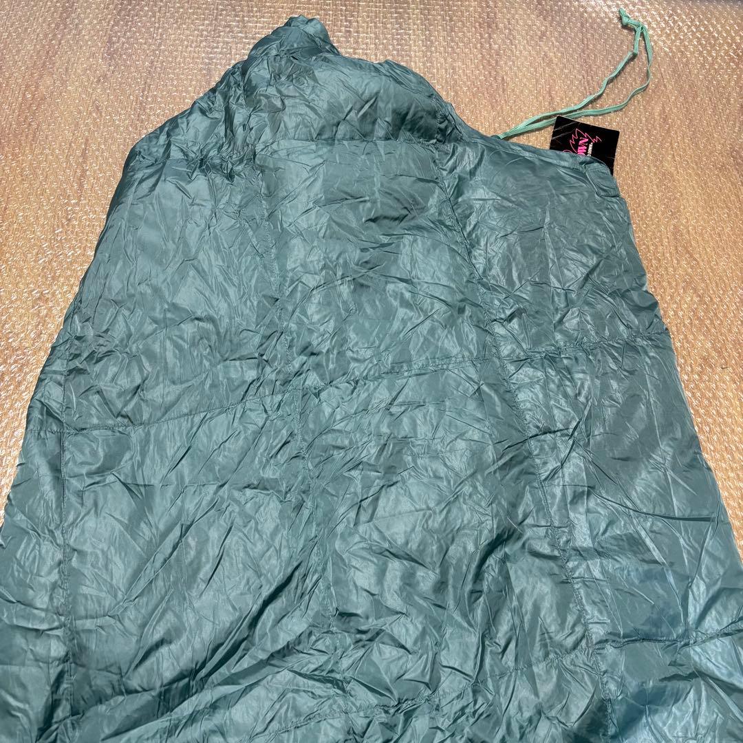 ダウン　シュラフ　グレーダックダウン70% スモールフェザー　30%