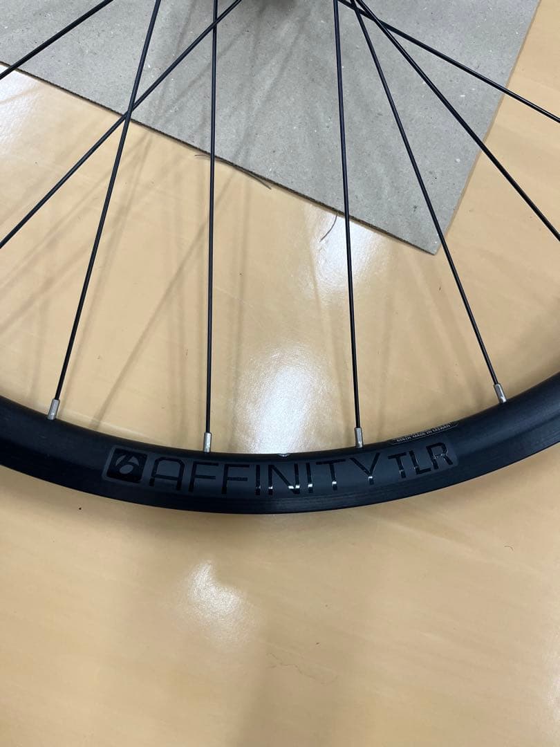 ボントレガー AFFINITY TLR DISC ホイールセット 6061アルミ