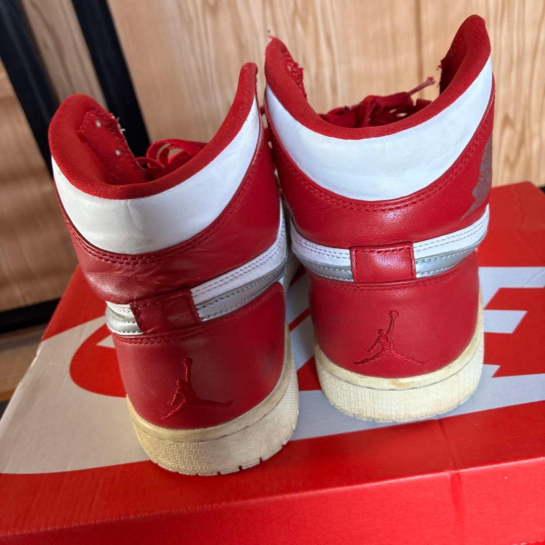 Nike Air Jordan 1 レッド/ホワイト