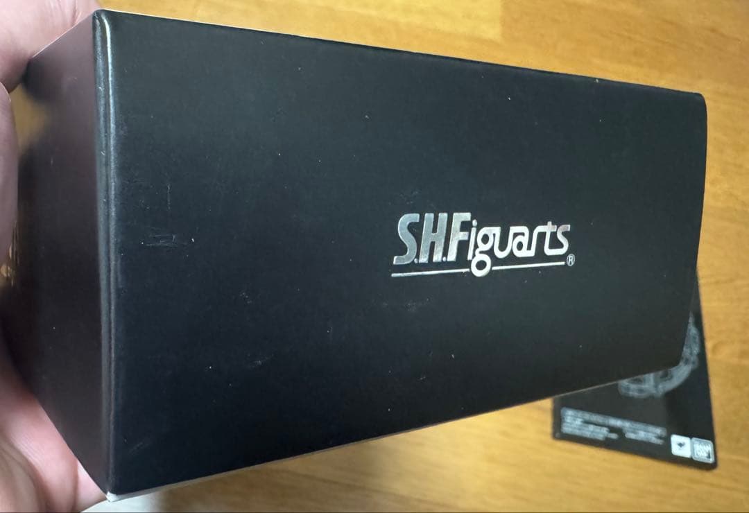 S.H.フィギュアーツ　仮面ライダーキバ（真骨彫）　 初回購入特典付