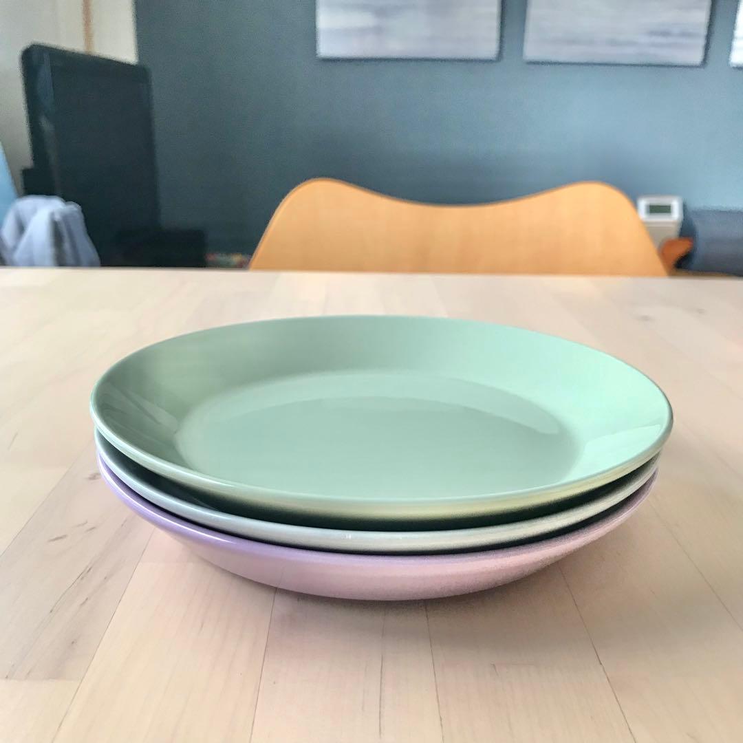 イッタラ　プレート　パールグレー　セラドングリーン　ライトライラック　17cm