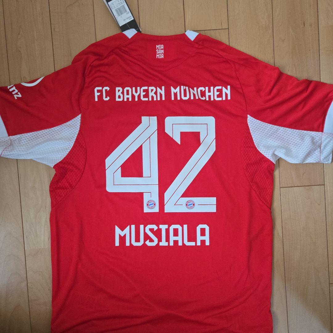 FC Bayern München MUSIALA 42 シャツ