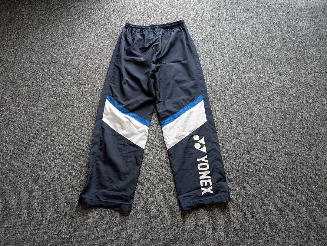 YONEX ウォームアップウェアセット ジャケットO パンツL　ほぼ未使用