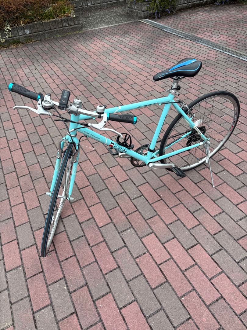 クロスバイク　入門用(700c)お届け出来ます。お引き取りでも大丈夫です。