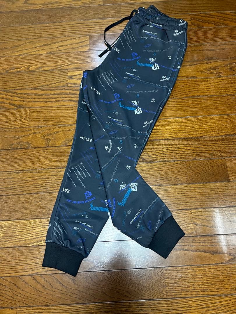 新品未使用☆ノイズスケープ☆ジップアップジャージ☆セットアップ☆黒☆Sサイズ