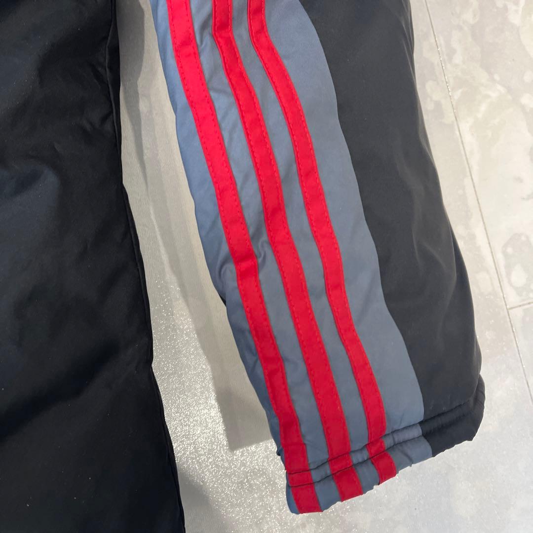 adidas アディダス　ベンチコート 黒/赤 フード付き　サイズL