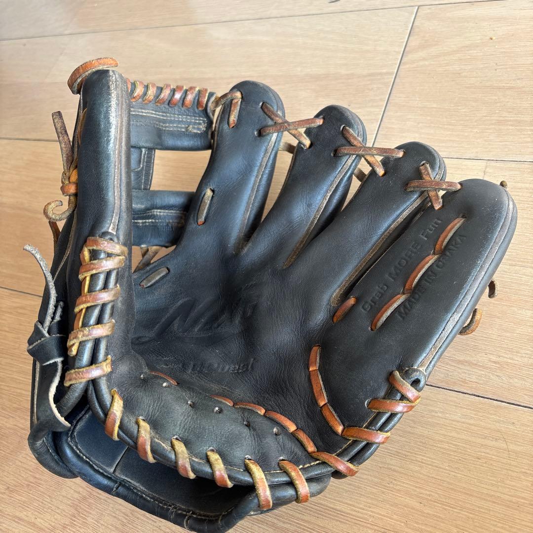 ディークエスト　硬式　内野手グローブ　袋付き